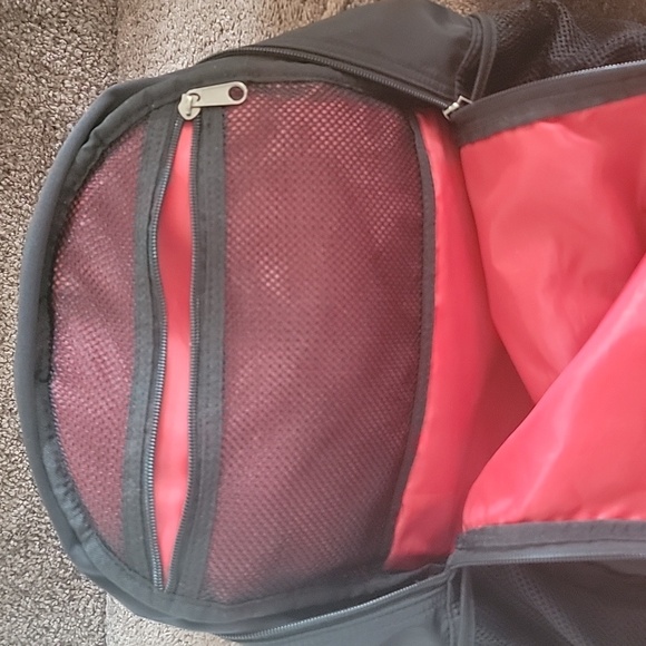 VICTORIA SECRET SPORT BACKPACK - Picture 3 of 3